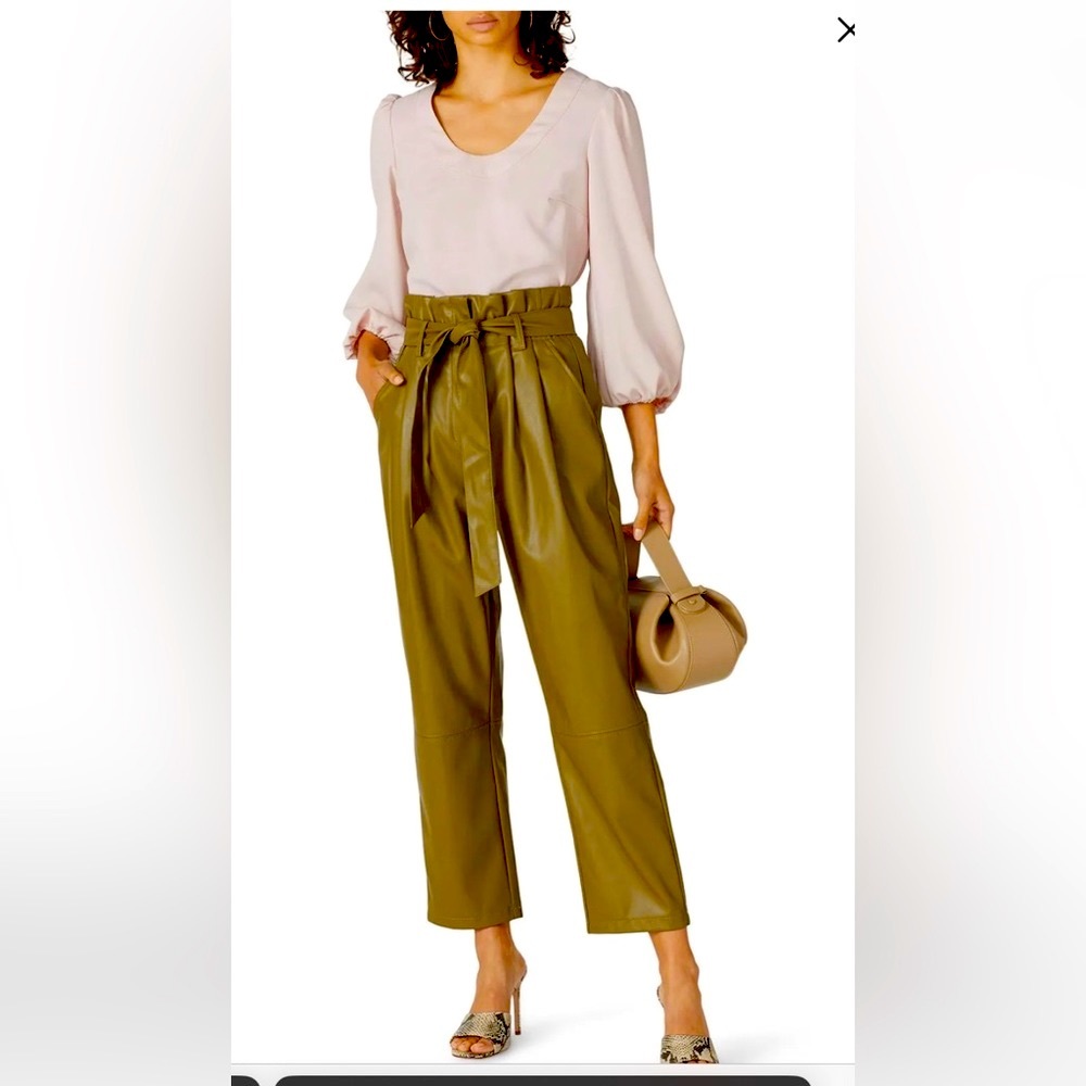 Trina Turk feminine U - Neck Blouse Ruched detail at cuff and shoulder Size S